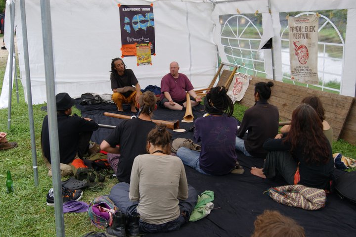 Workshop improvisé.... Merci les gars !!!!