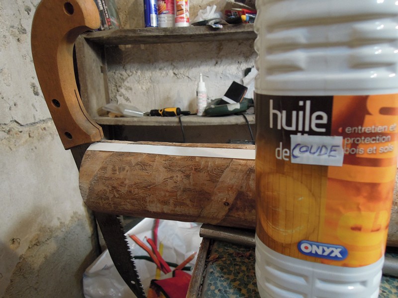j'ai comencé a la scie a main, 2 heures pour faire meme pas 10 cm !!