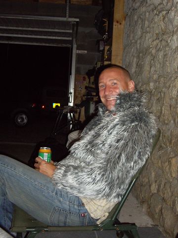 Apres l'episode, freedoo et les dred, voici freedoo, et le manteau tous plein de poil !!!!